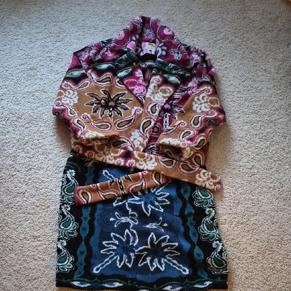 FARM Rio Multicolor Teddy Jacket - Picture 2 of 8